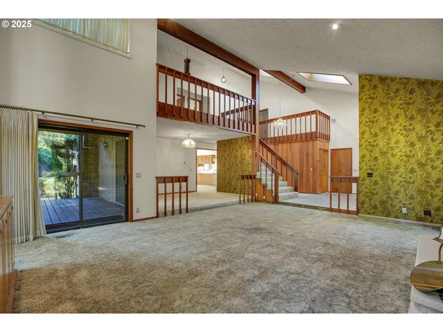 $895,000 | 8710 Southeast 57th Avenue, Portland, OR 97206