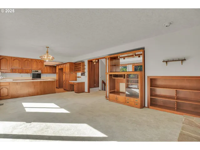 $895,000 | 8710 Southeast 57th Avenue, Portland, OR 97206