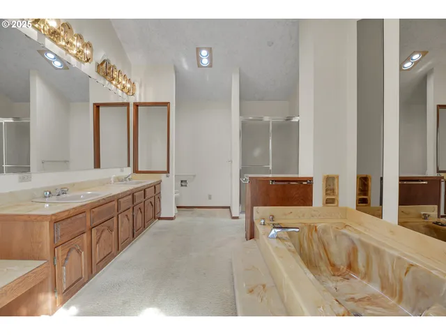 $895,000 | 8710 Southeast 57th Avenue, Portland, OR 97206