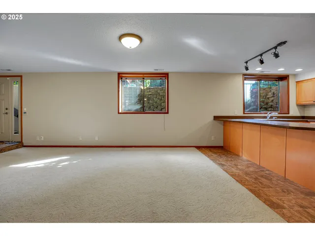 $895,000 | 8710 Southeast 57th Avenue, Portland, OR 97206