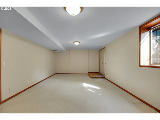 $895,000 | 8710 Southeast 57th Avenue, Portland, OR 97206