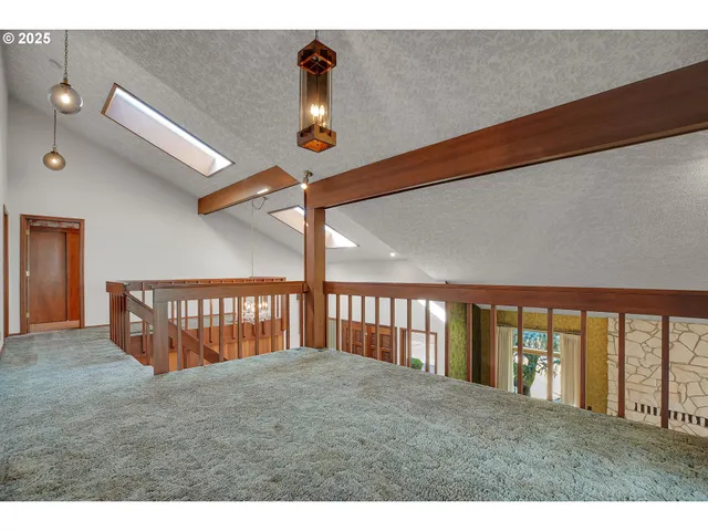 $895,000 | 8710 Southeast 57th Avenue, Portland, OR 97206