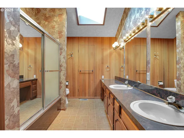 $895,000 | 8710 Southeast 57th Avenue, Portland, OR 97206