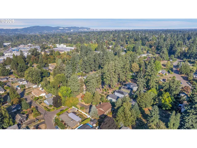 $895,000 | 8710 Southeast 57th Avenue, Portland, OR 97206