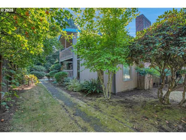 $895,000 | 8710 Southeast 57th Avenue, Portland, OR 97206