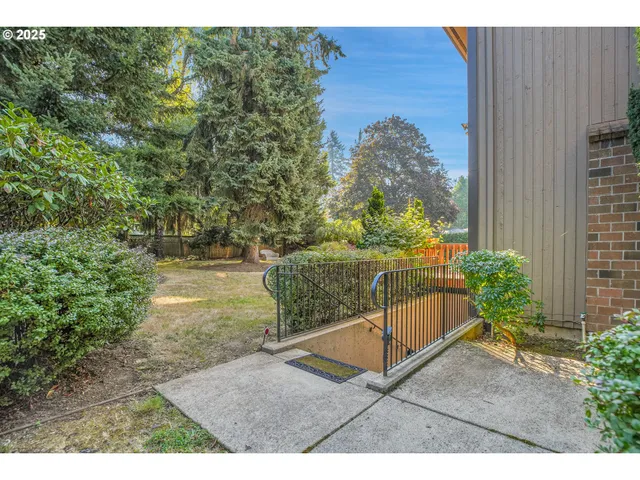 $895,000 | 8710 Southeast 57th Avenue, Portland, OR 97206