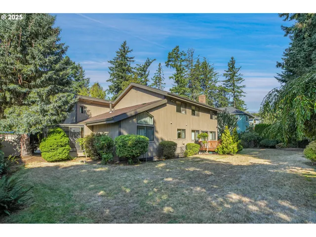 $895,000 | 8710 Southeast 57th Avenue, Portland, OR 97206