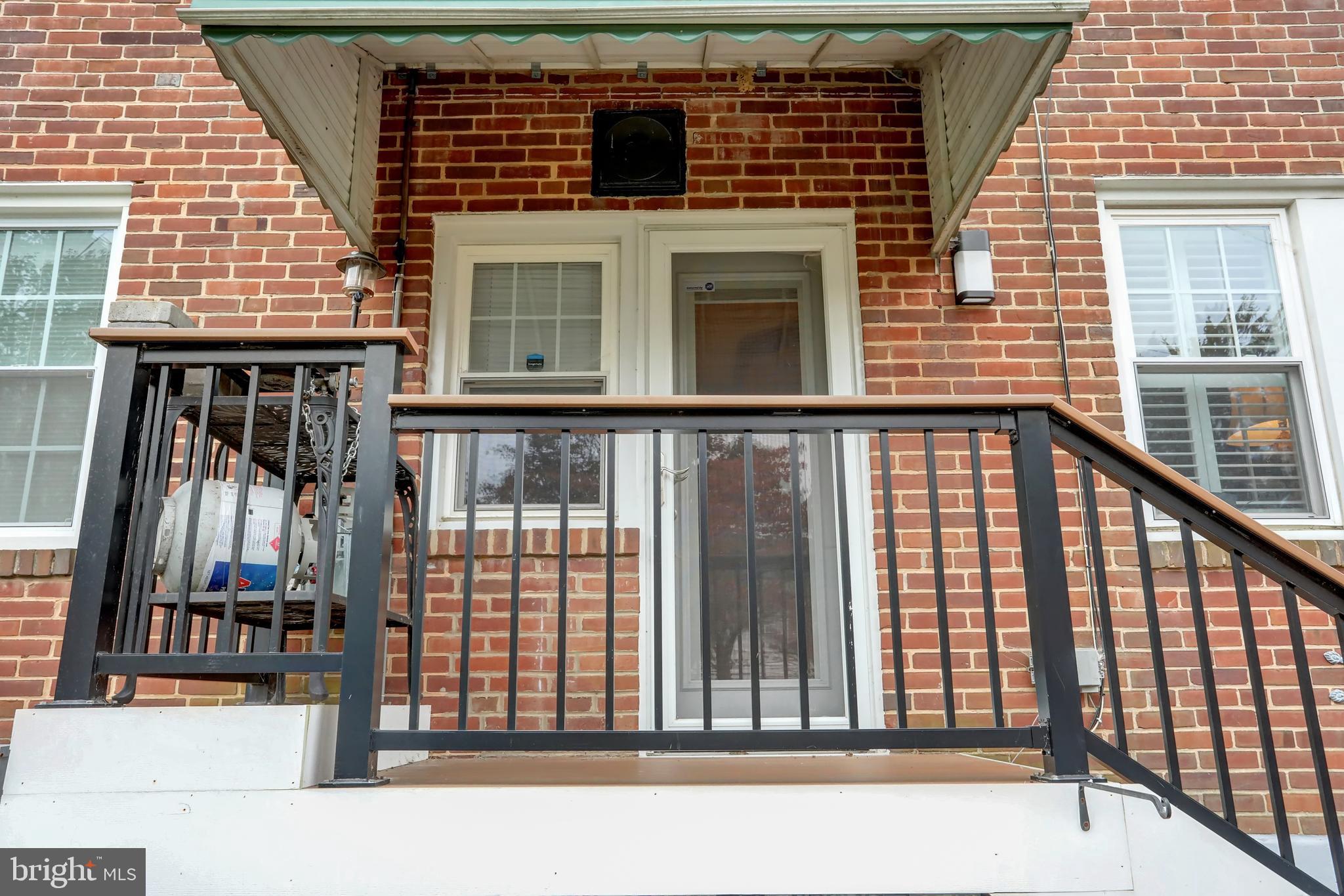 414 Overbrook Road Baltimore, MD 21212 - Photo 25 of 29 New Trex landing and staircase off rear door