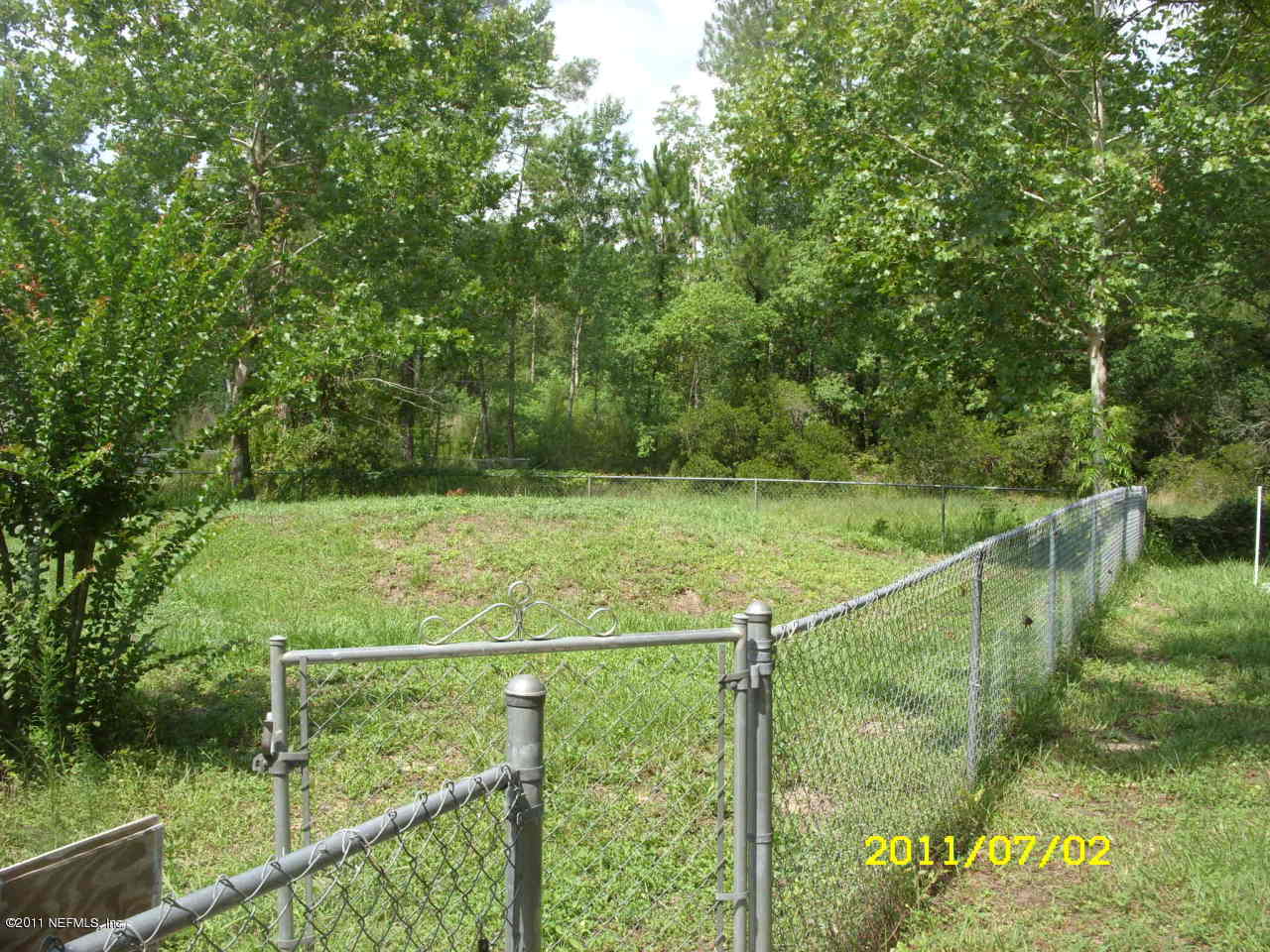 2462 Cortez Road Jacksonville, FL 32246 - Photo 3 of 15 Back yard 2