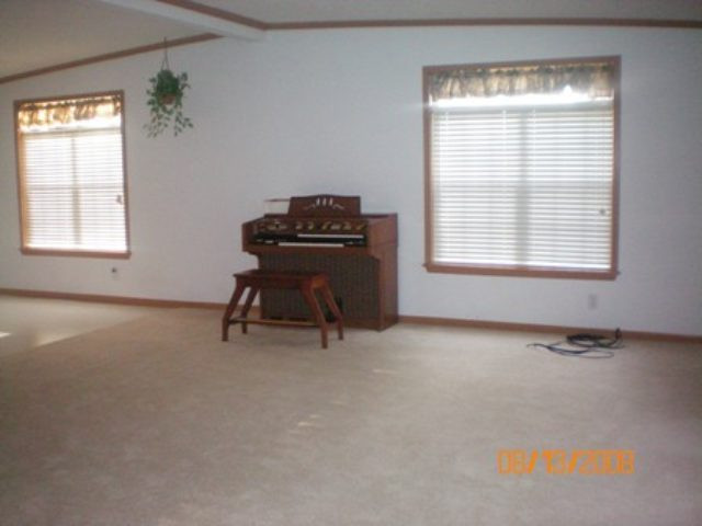 9455 River Park Road Jackson, MI 49201 - Photo 3 of 11 Photo 3