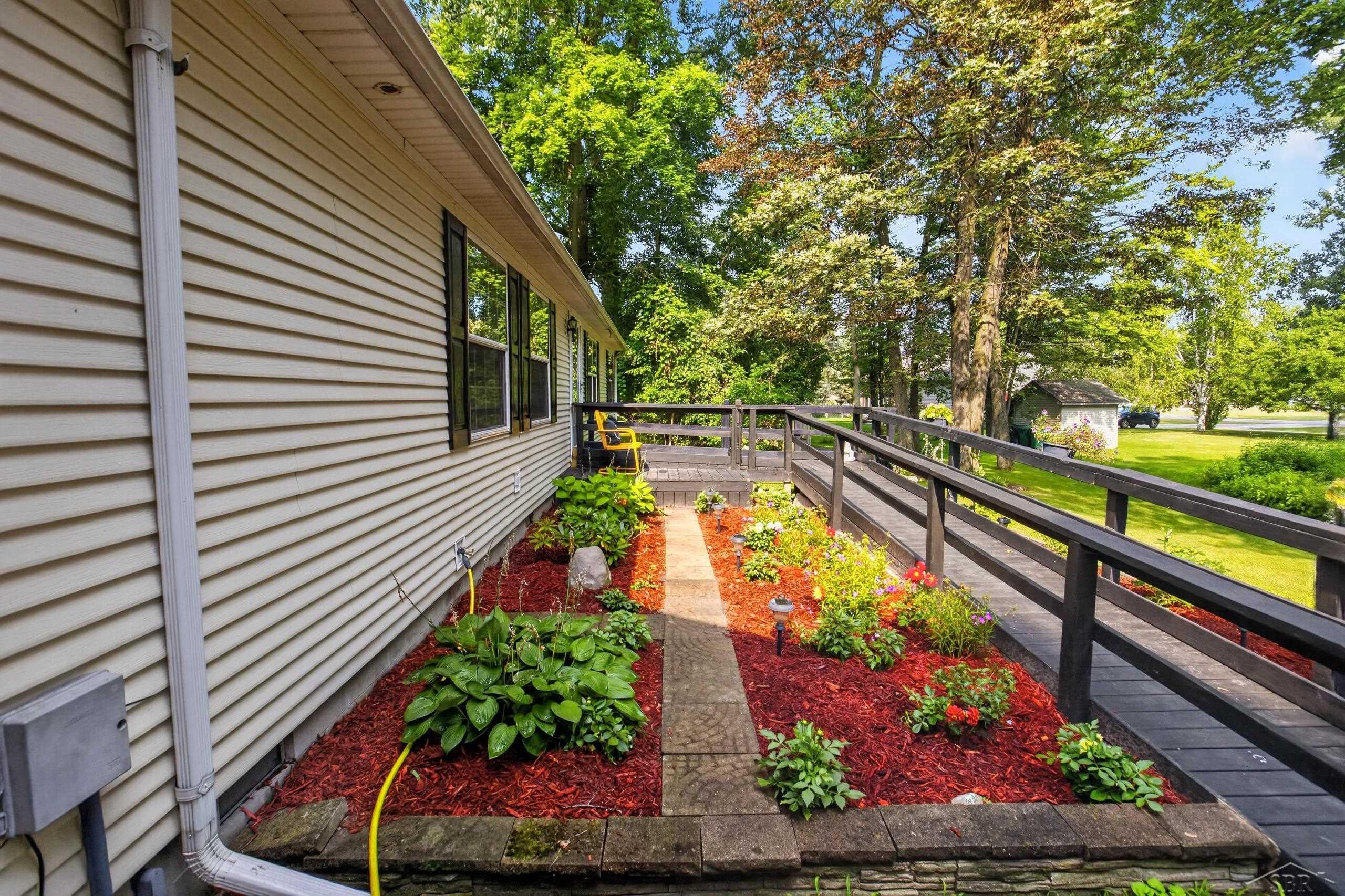 340 Richards Road Bay City, MI 48706 - Photo 3 of 51 Gallery Image 3