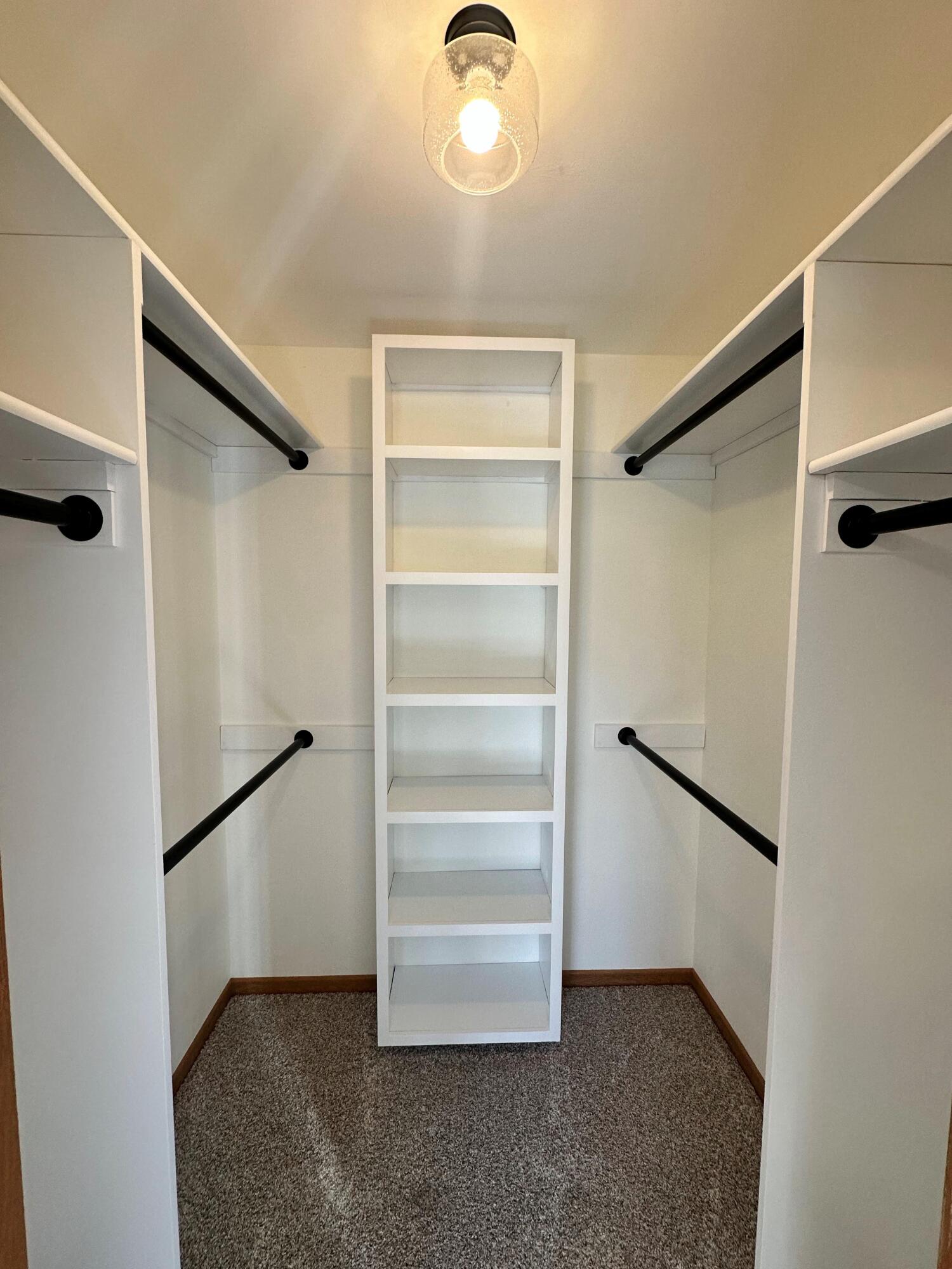 622 Lous Way Slinger, WI 53086 - Photo 16 of 29 Robert McCaigue - 622 - Main BR Closet 1