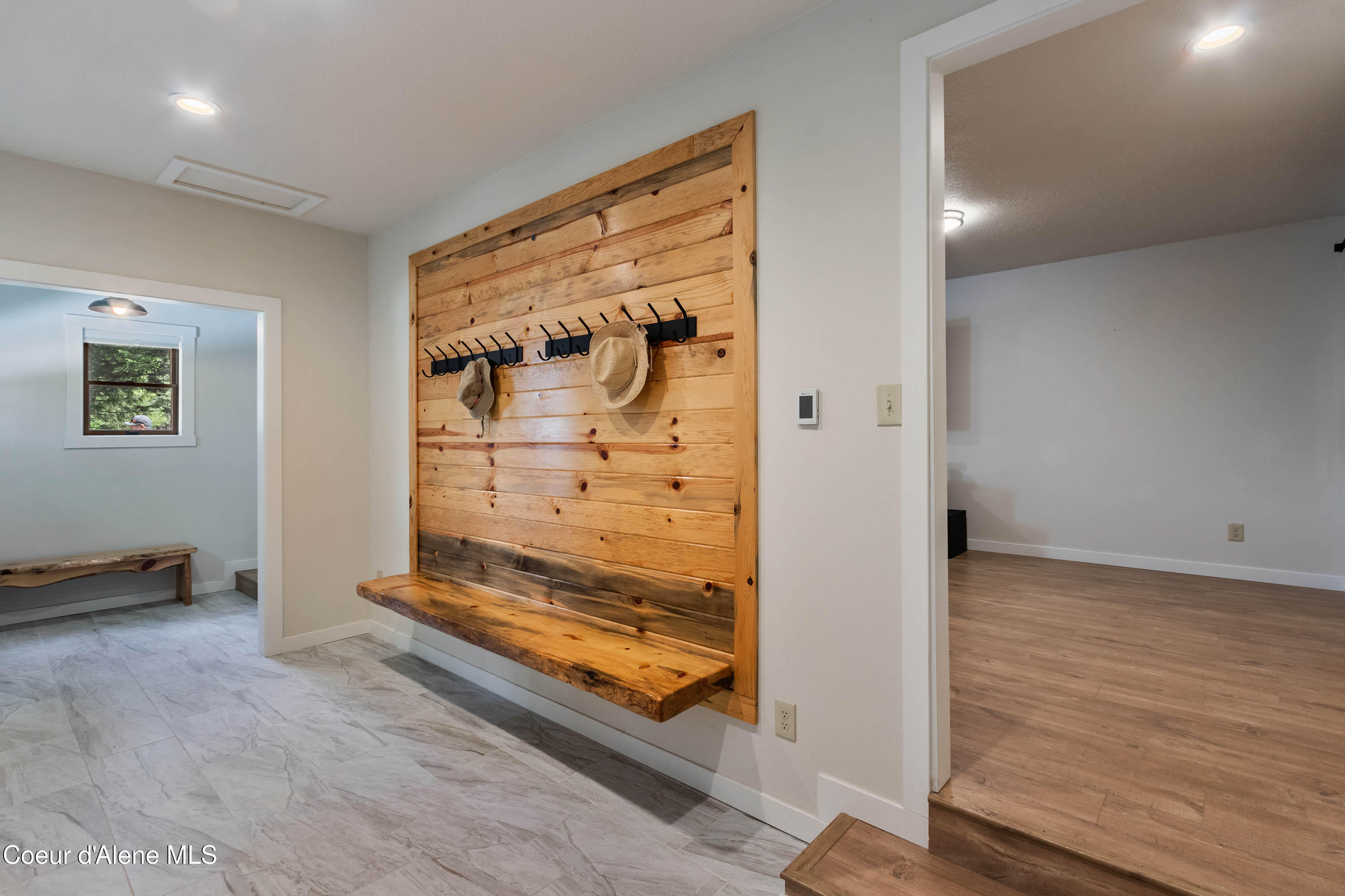 2385 Sunnyside Road Sandpoint, ID 83864 - Photo 23 of 64 Mudroom
