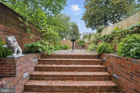 a picture of street view