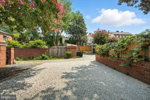 $1,374,900 | 219 North Pitt Street, Alexandria, VA 22314