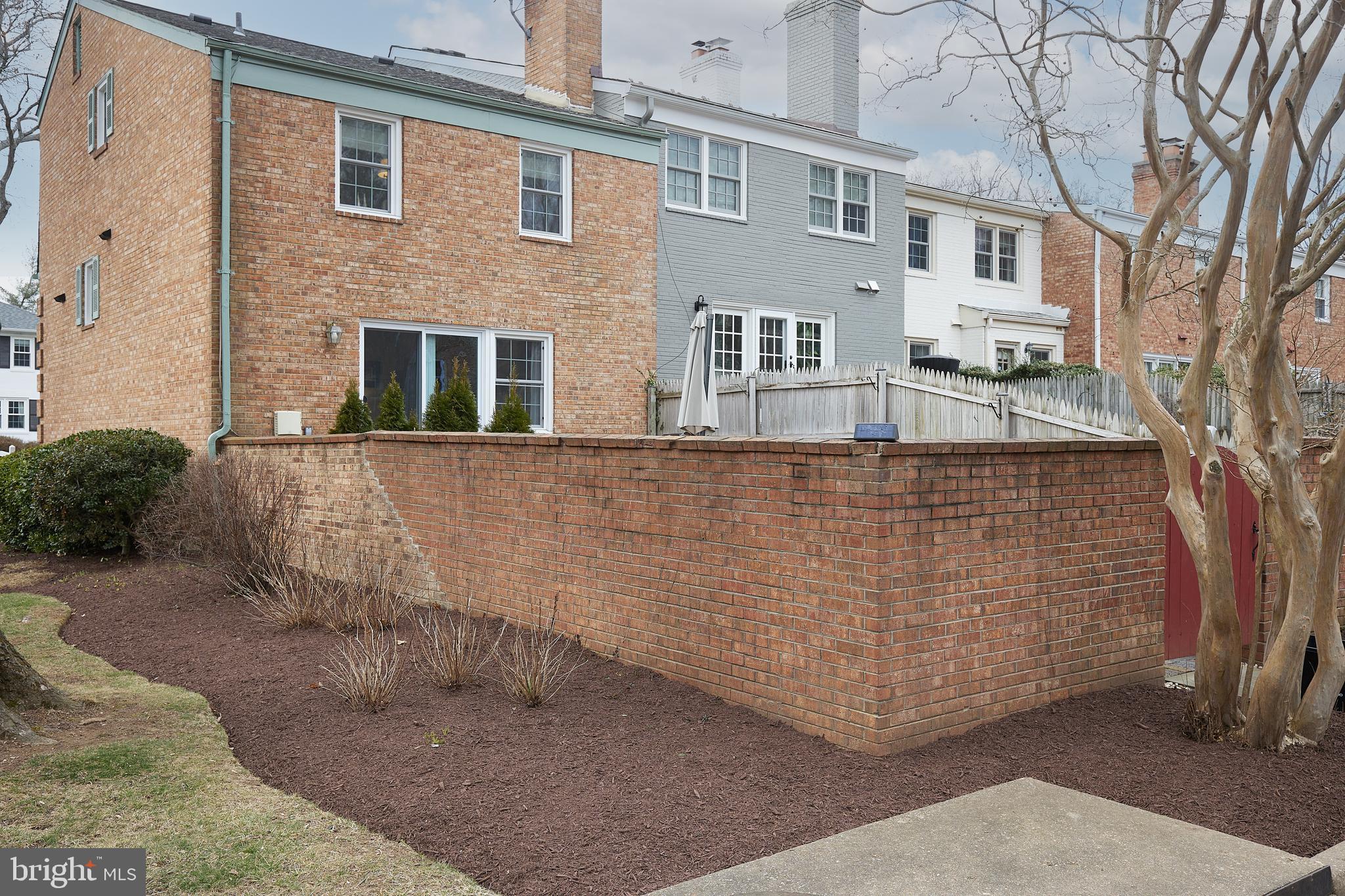 1121 Randolph Road McLean, VA 22101 - Photo 20 of 20 Rear Grounds