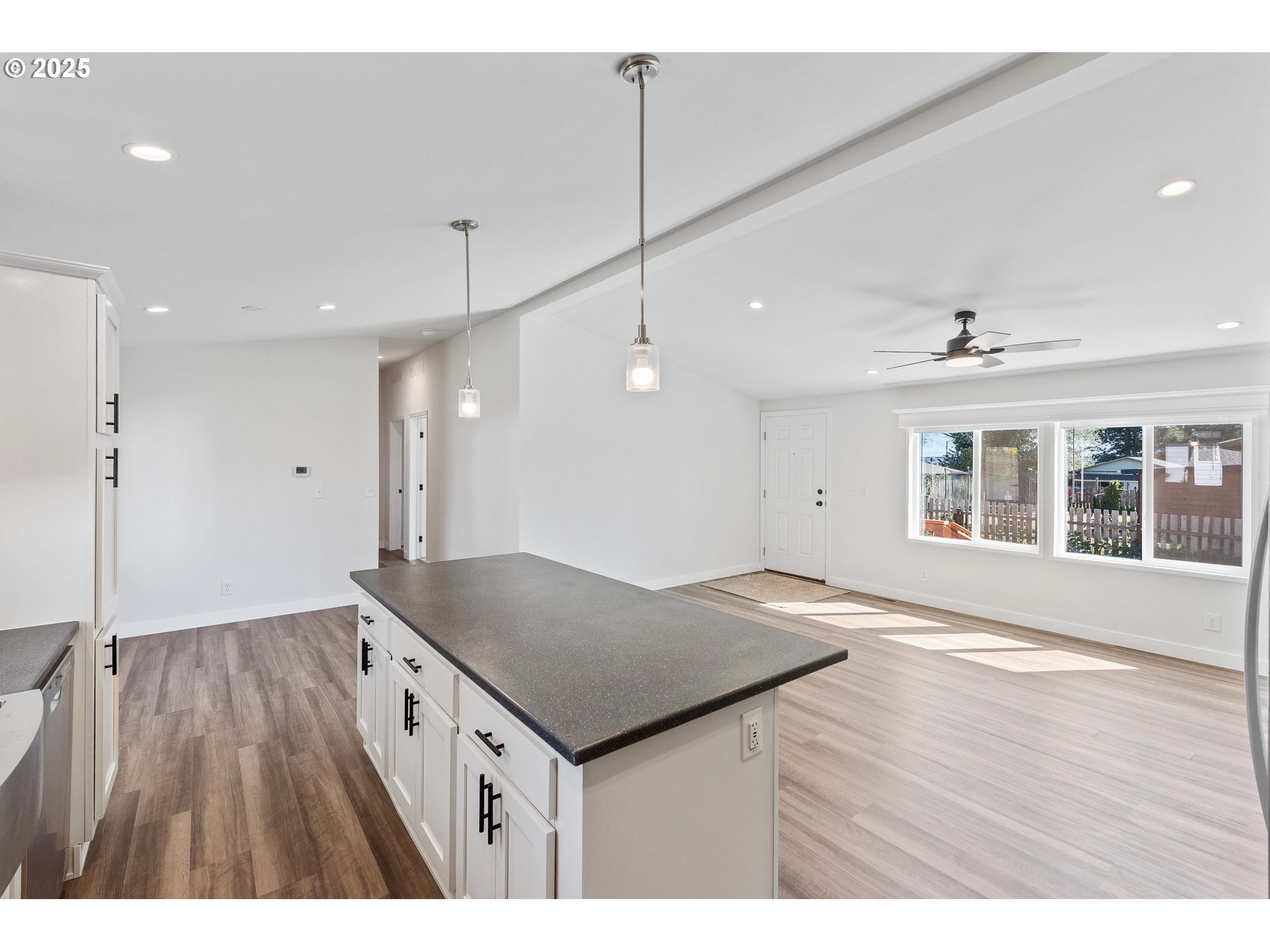 2780 34th Street Coos Bay, OR 97420 - Photo 8 of 31