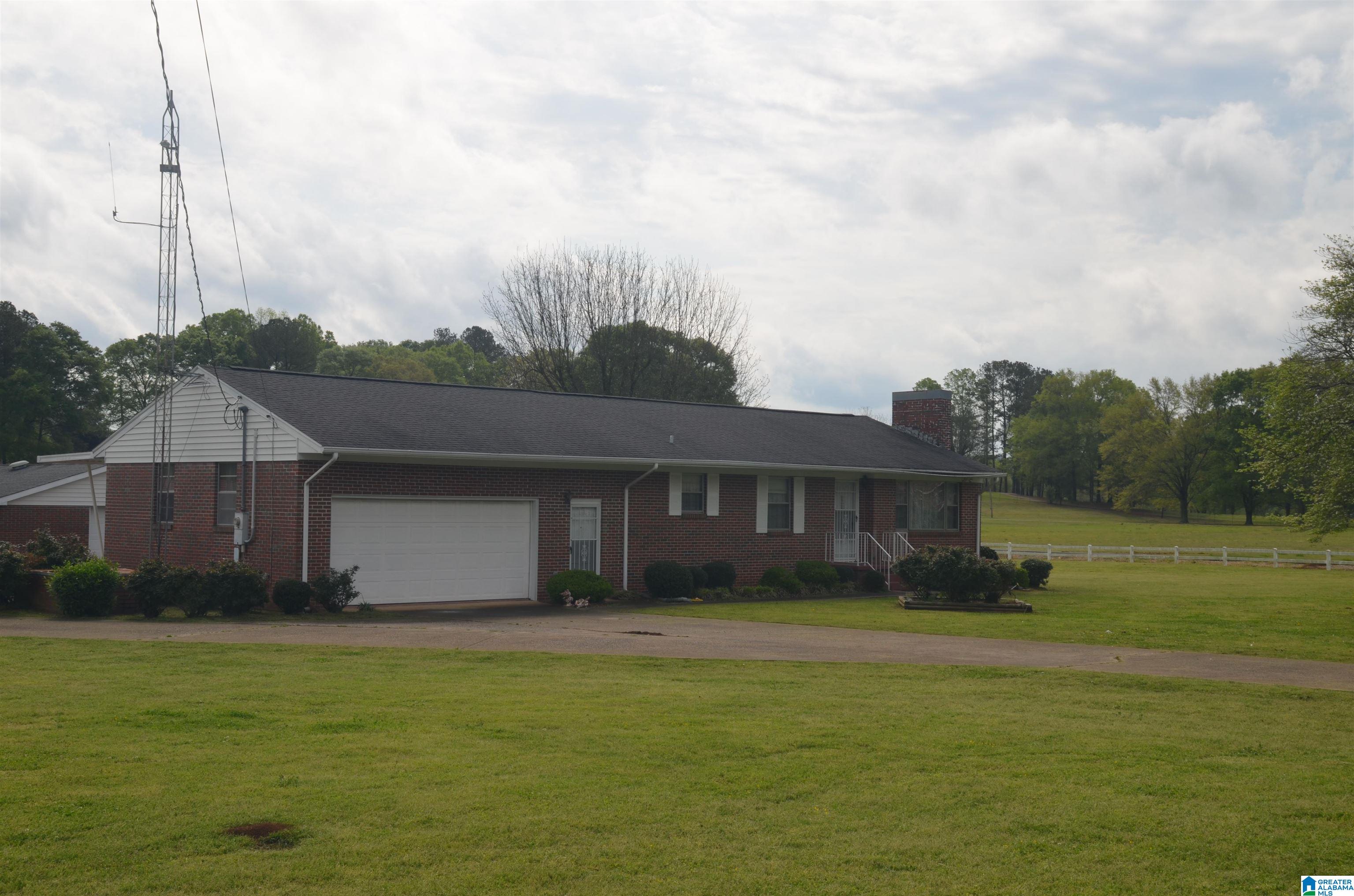 928 Boiling Springs Road Oxford, AL 36203 - Photo 4 of 51