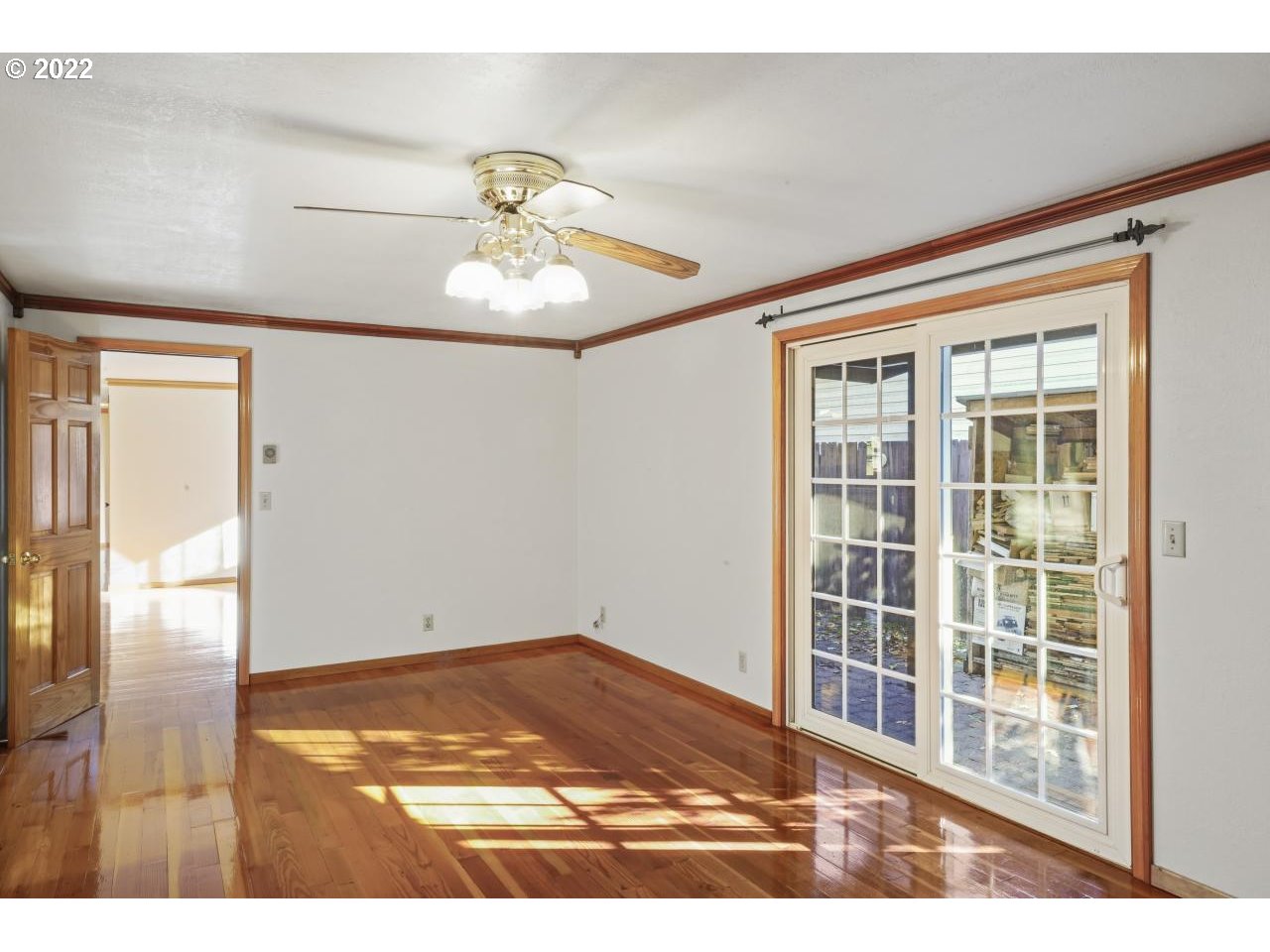 6383 F Street Springfield, OR 97478 - Photo 6 of 32 Gallery Image 6