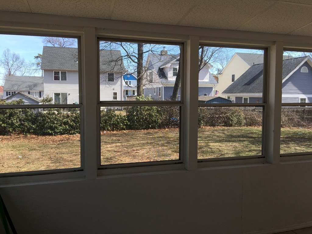 81 Slater Avenue Springfield, MA 01119 - Photo 14 of 20 Gallery Image 14