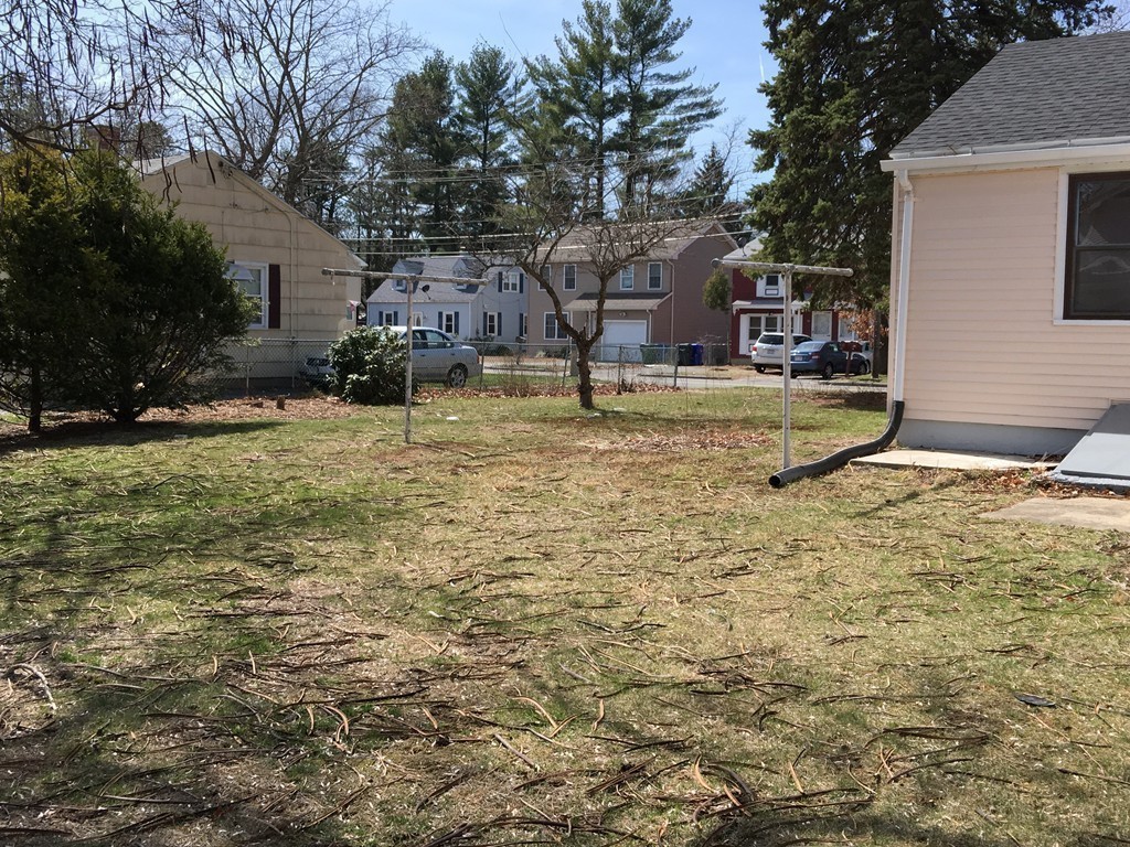 81 Slater Avenue Springfield, MA 01119 - Photo 16 of 20 Gallery Image 16
