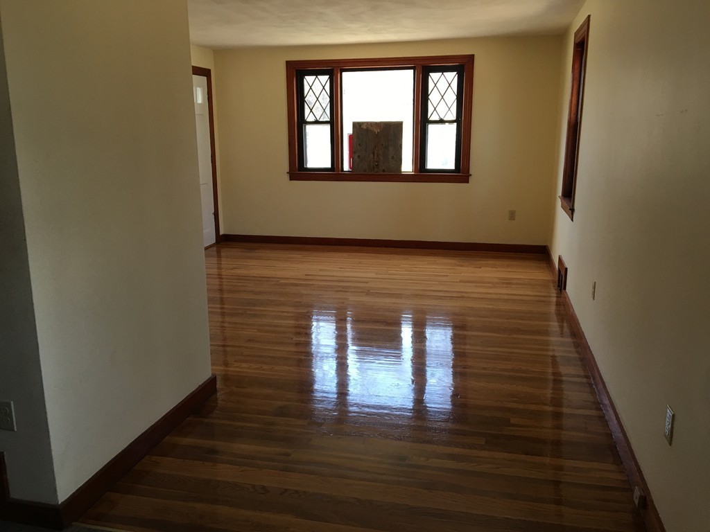 81 Slater Avenue Springfield, MA 01119 - Photo 5 of 20 Gallery Image 5