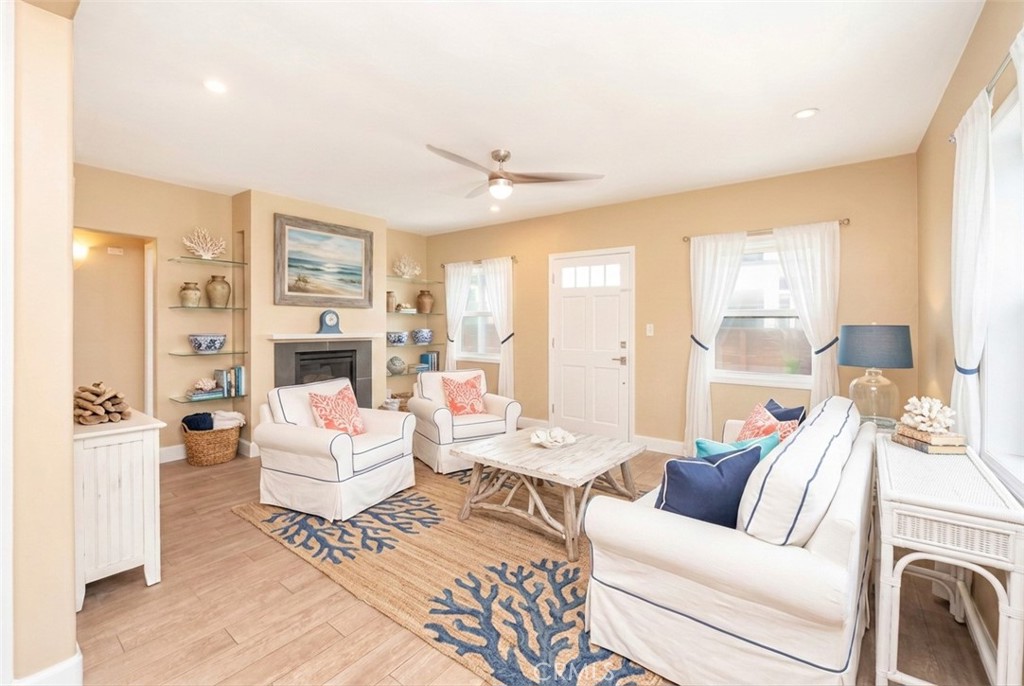 1802 Rindge Lane Redondo Beach, CA 90278 - Photo 13 of 62 Virtually Enhanced Frontroom Photo