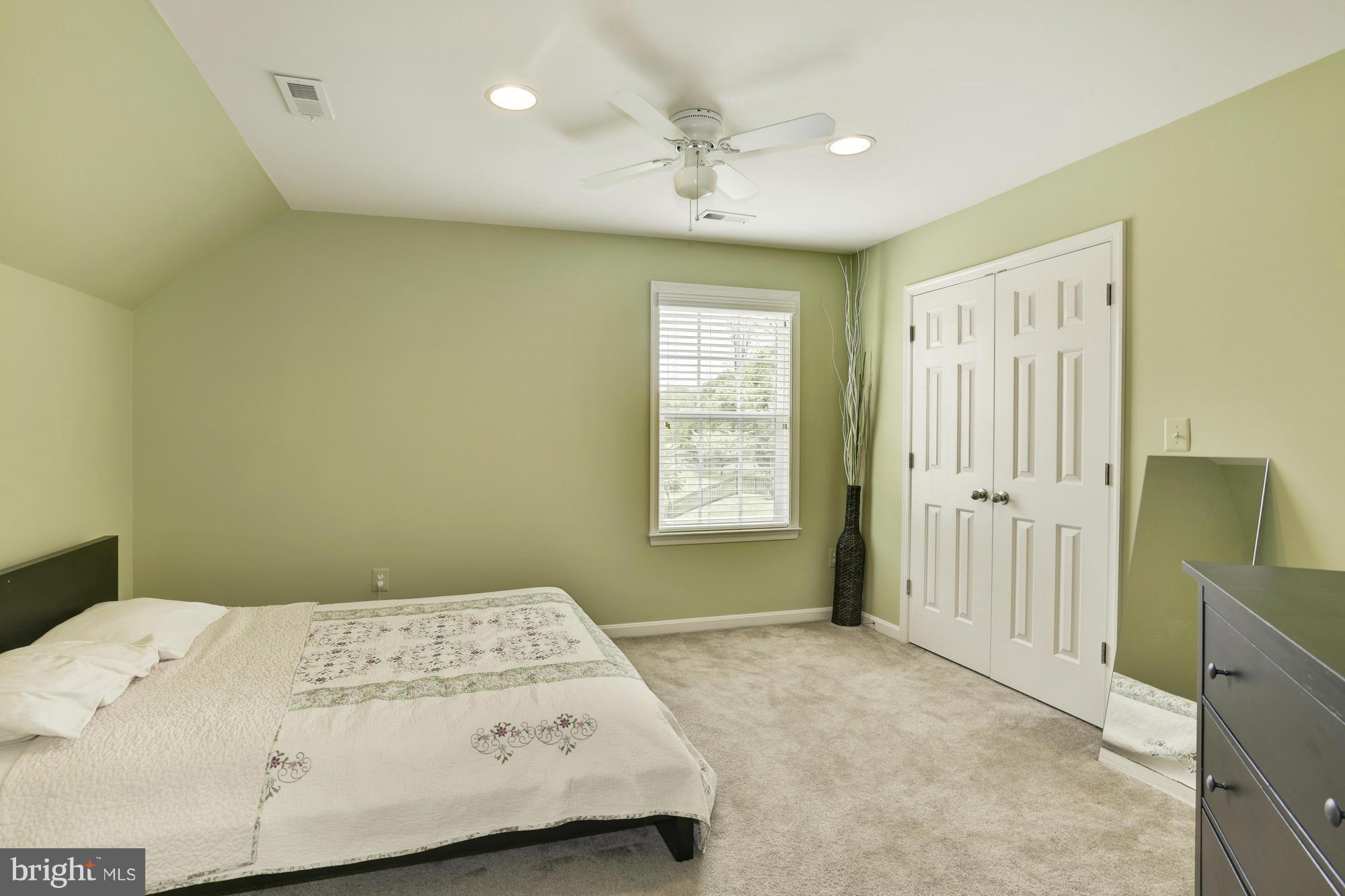 6909 Granite Ridge Court Baltimore, MD 21209 - Photo 16 of 30 Bedroom