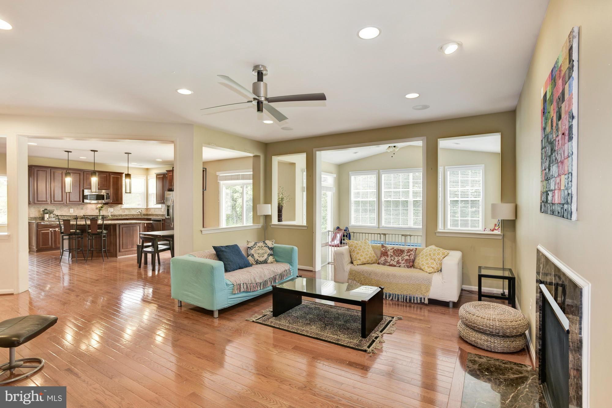 6909 Granite Ridge Court Baltimore, MD 21209 - Photo 8 of 30 Family Room