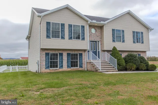 $335,000 | 11268 Thornwood Road, Shippensburg, PA 17257
