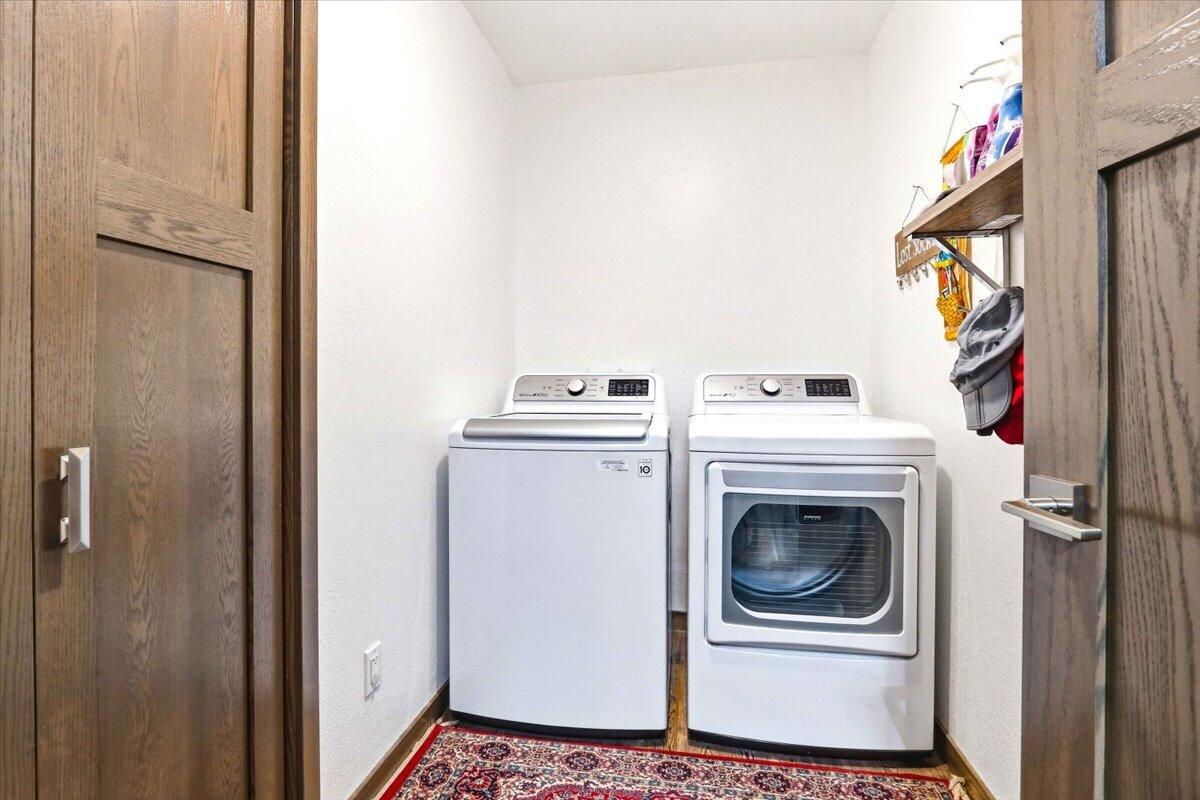 N13703 Canar Road Trempealeau, WI 54661 - Photo 38 of 104 Main Floor Laundry