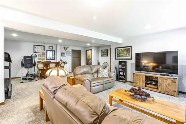 $520,000 | N13703 Canar Road, Trempealeau, WI 54661