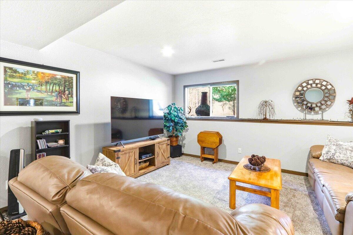 N13703 Canar Road Trempealeau, WI 54661 - Photo 41 of 104 Family Room