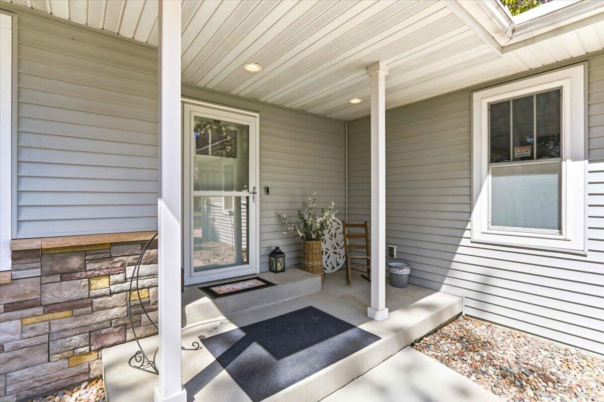 N13703 Canar Road Trempealeau, WI 54661 - Photo 4 of 104 05-N13703 Canar Rd-005