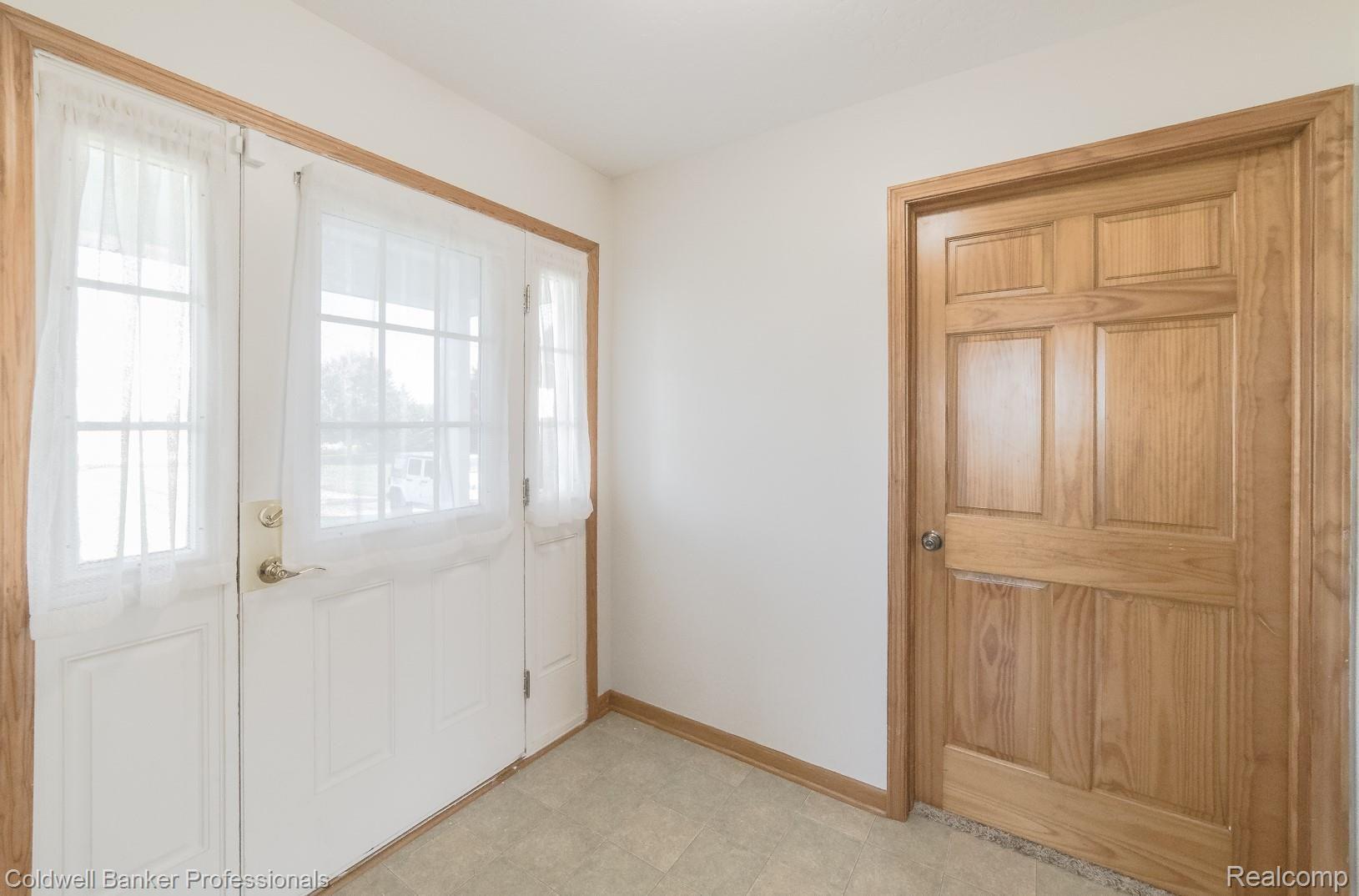 9910 Fostoria Road Fostoria, MI 48435 - Photo 3 of 43 9910 Fostoria-4.jpg