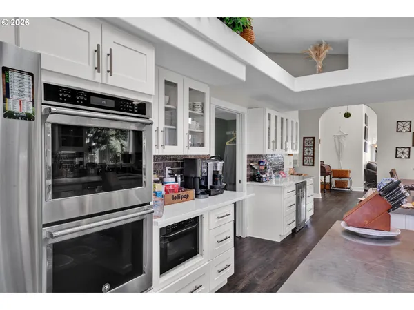 $895,000 | 3343 Bentley Avenue, Eugene, OR 97405