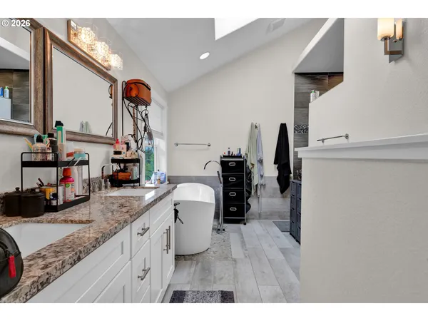 $895,000 | 3343 Bentley Avenue, Eugene, OR 97405