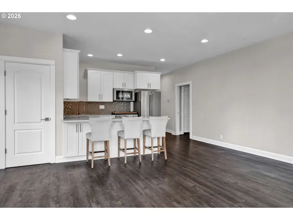 $895,000 | 3343 Bentley Avenue, Eugene, OR 97405