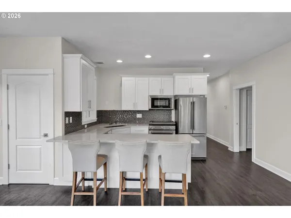 $895,000 | 3343 Bentley Avenue, Eugene, OR 97405