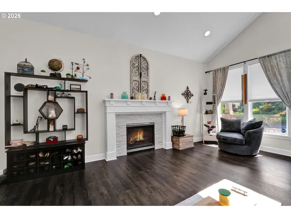 $895,000 | 3343 Bentley Avenue, Eugene, OR 97405