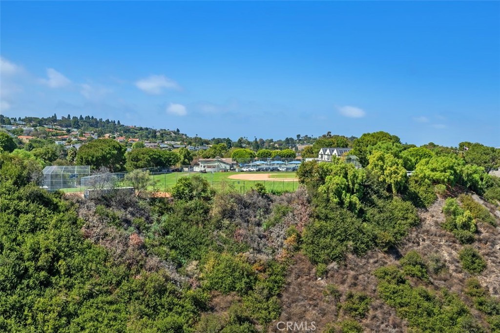 27527 Rainbow Ridge Road Palos Verdes Peninsula, CA 90274 - Photo 21 of 31 Gallery Image 21