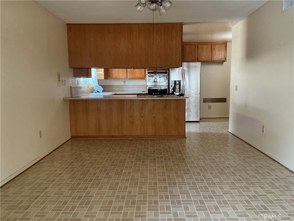 6585 Shannon Road Riverside, CA 92504 - Photo 8 of 37