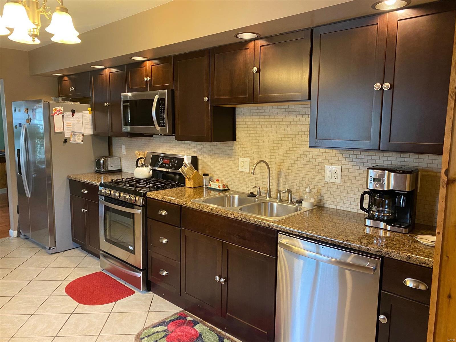 2516 Reveres Route Granite City, IL 62040 - Photo 31 of 32 Gallery Image 31