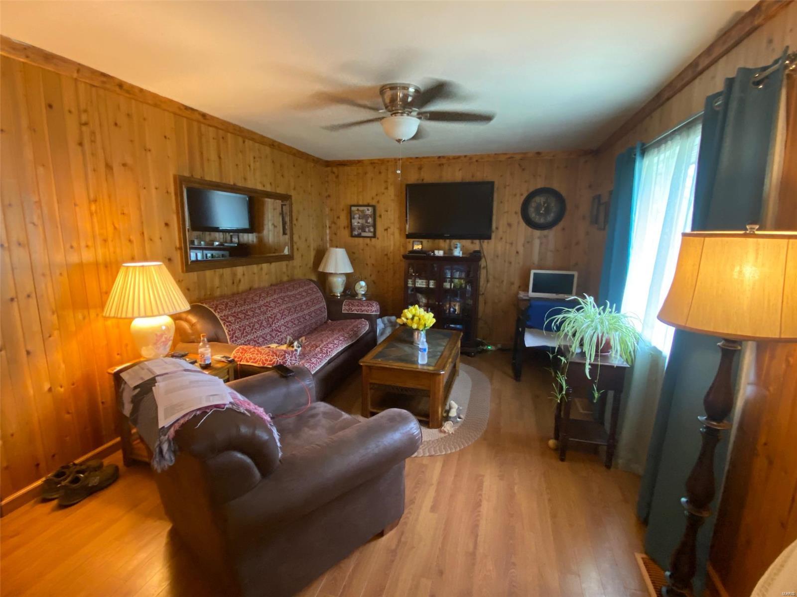 2516 Reveres Route Granite City, IL 62040 - Photo 32 of 32 Gallery Image 32