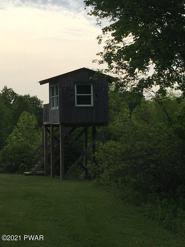 185 Como Road Lakewood, PA 18439 - Photo 2 of 19 Hunting Stand