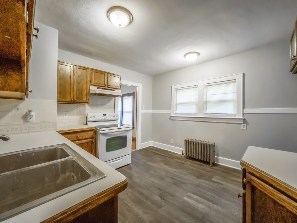 55 Blaine Street Springfield, MA 01108 - Photo 12 of 18 Gallery Image 12