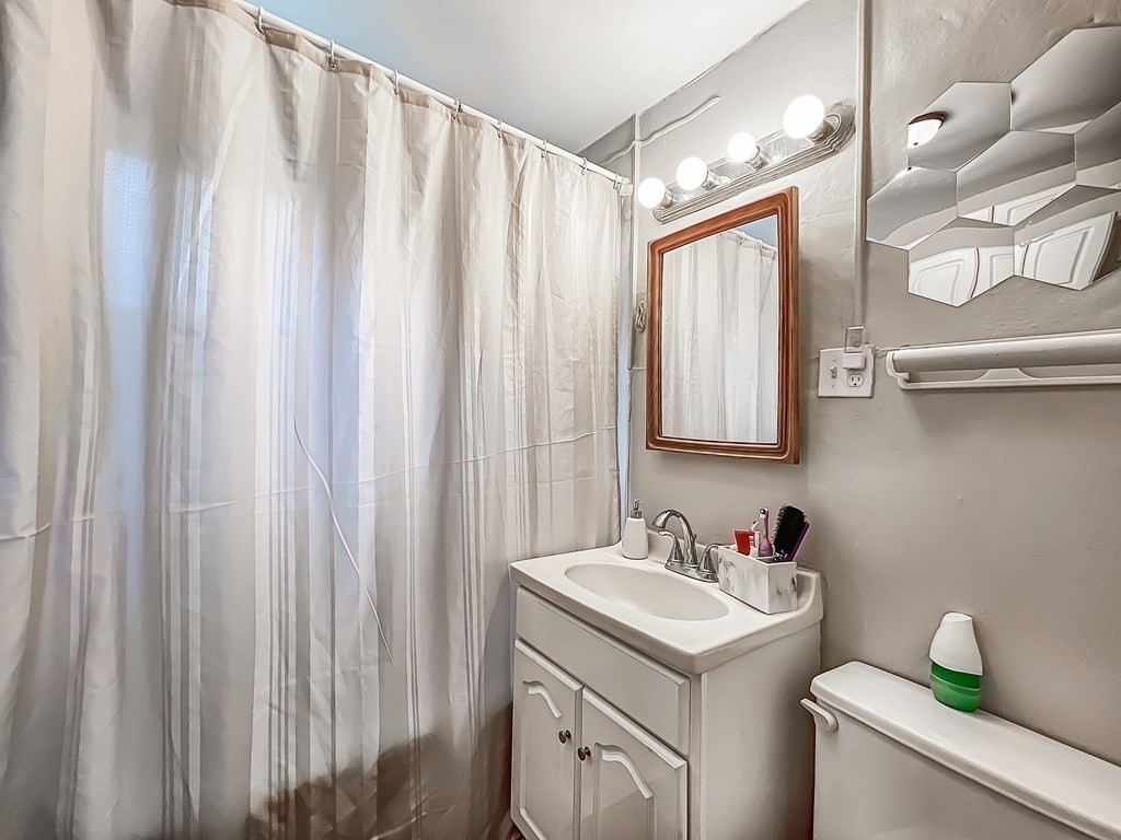 55 Blaine Street Springfield, MA 01108 - Photo 7 of 18 Gallery Image 7