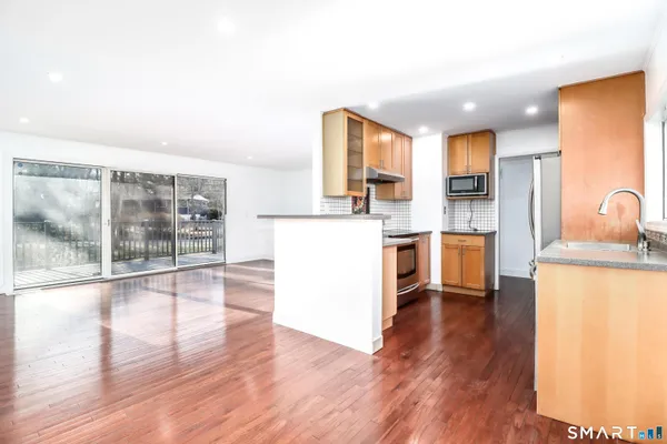$4,350 | 8 Stonecrop Road North, Norwalk, CT 06851