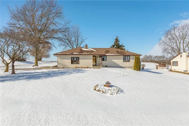 $290,000 | 1012 South 7th Street, Savannah, MO 64485