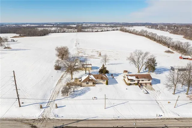 $290,000 | 1012 South 7th Street, Savannah, MO 64485